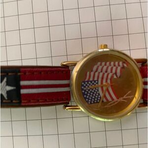 Ladies/Men’s Flag Watch. Red,white and blue band. Excellent condition.